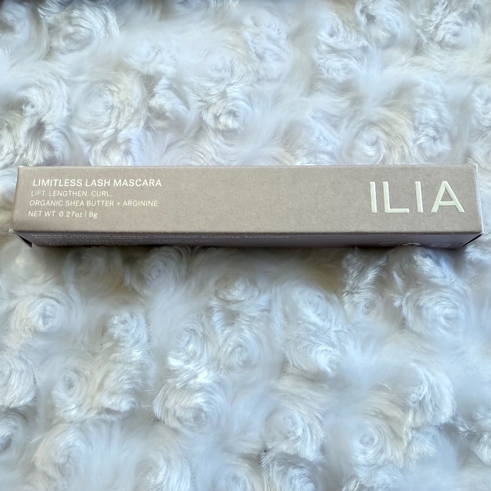ILIA Limitless Lash Mascara in Midnight.